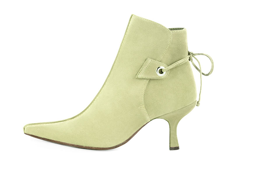 Meadow green women's ankle boots with laces at the back. Pointed toe. High spool heels. Profile view - Florence KOOIJMAN